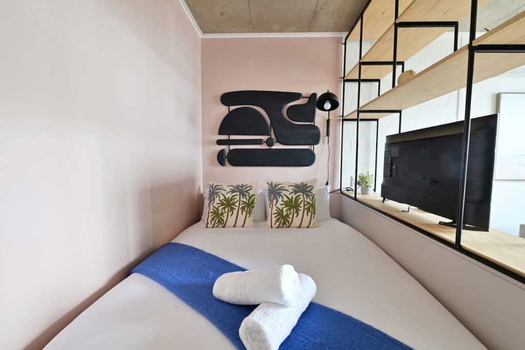 01e062d9-9c88-426d-91e0-fbcfef5189ef-1