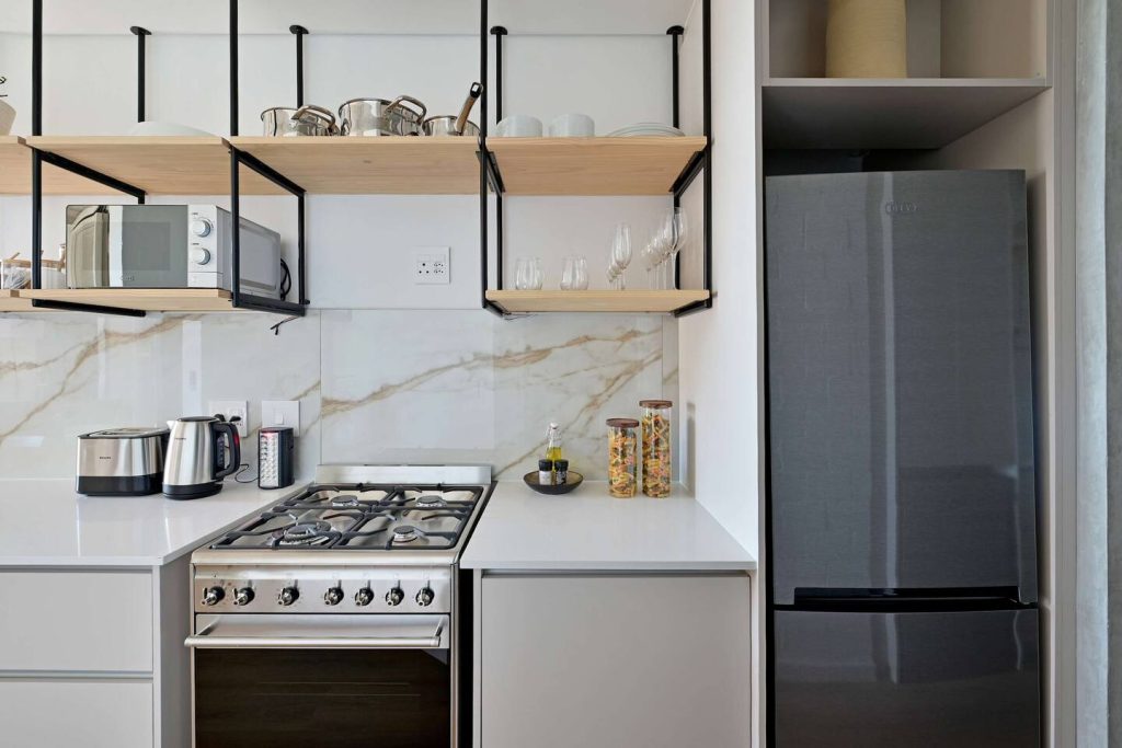 04fa9281-63aa-4e43-b454-73ebab3ce65b-1