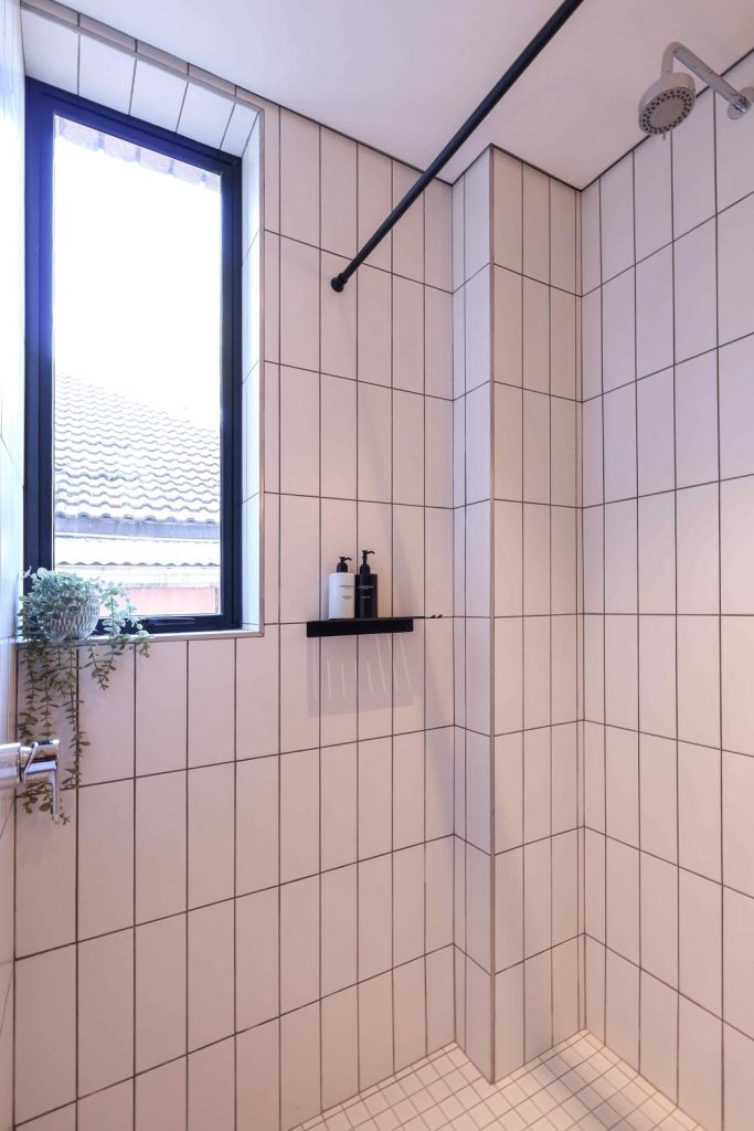 05898716-26df-4ead-8b8b-ea71bf588163-1