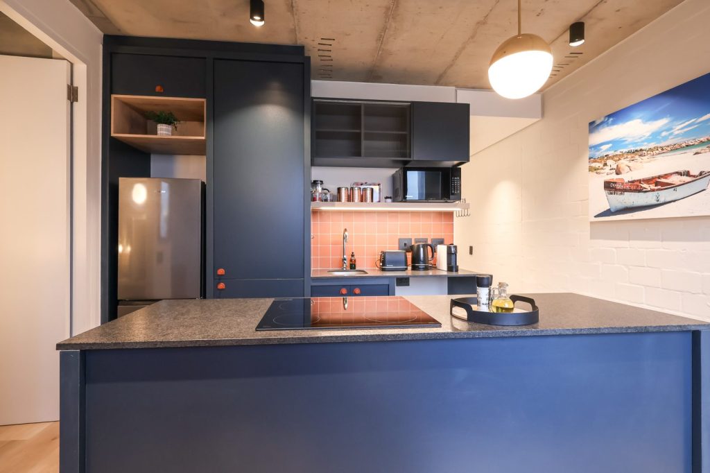 06ae7519-f688-41b8-82dc-2cb009ec7c8b-1