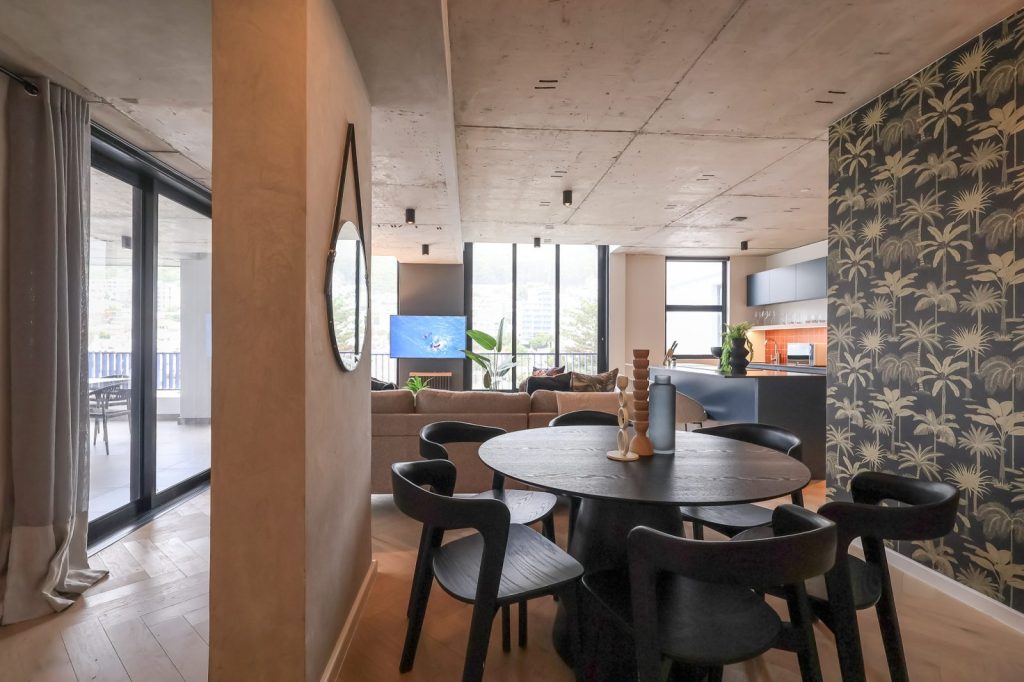 08c6cde0-37da-46a4-8c9f-6e556cd2d17c