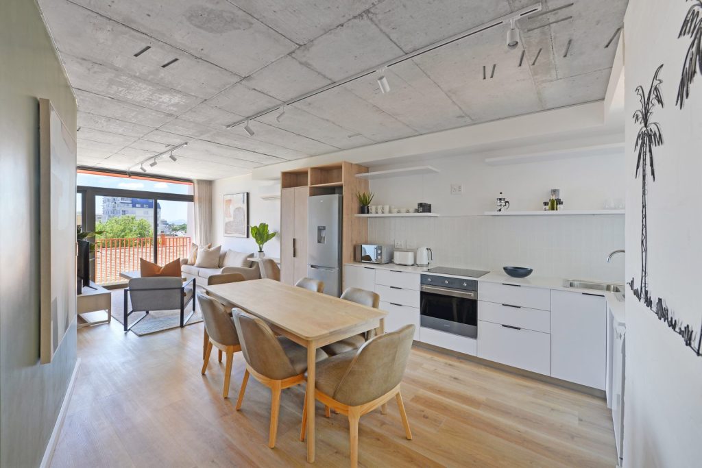 09752ad1-d990-444e-890f-1d62edcbee63-1