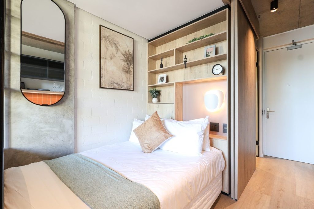 09c3c695-2a6e-4963-8532-b76ca75f0e50-1