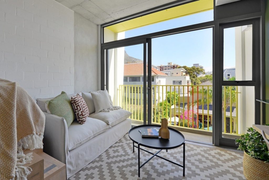 0cd18443-d7a2-4e17-9bc7-782128f54fcc-1