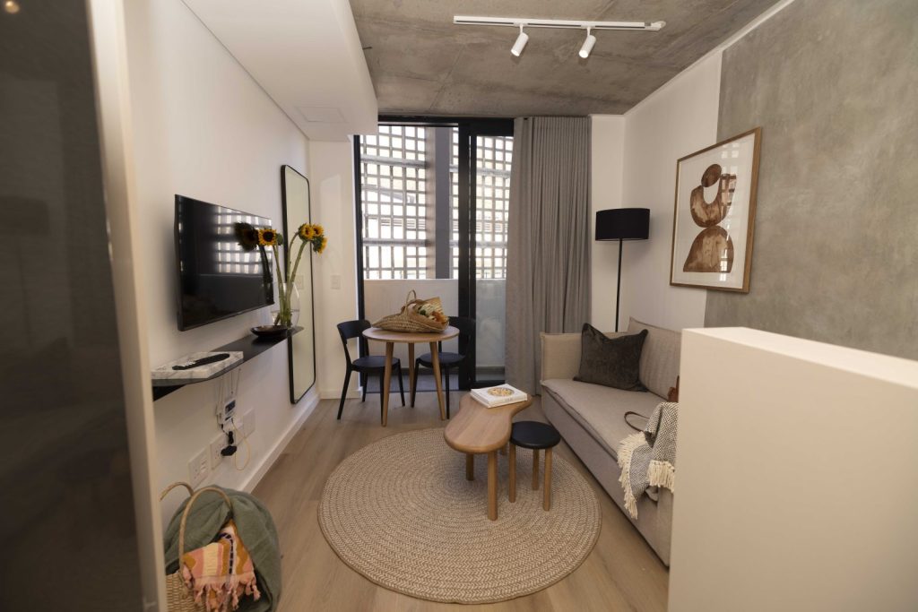 0deb932a-0b74-43e9-a748-ed80aa4ff87b