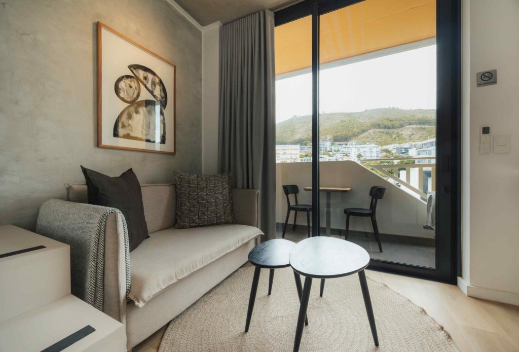 0e575ea2-50a6-447f-978f-f1e94fe15bb4-1