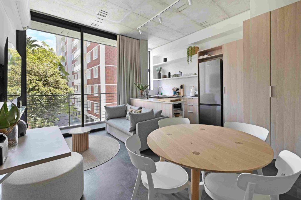 1448d035-f772-4235-aabb-3a036e7e5b0e-1