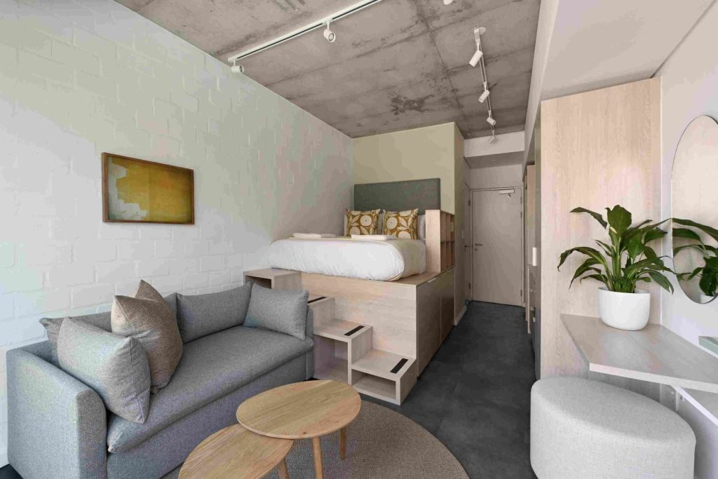 17828fd1-9f81-49a3-a83c-7e7fbbfbbf0a-1