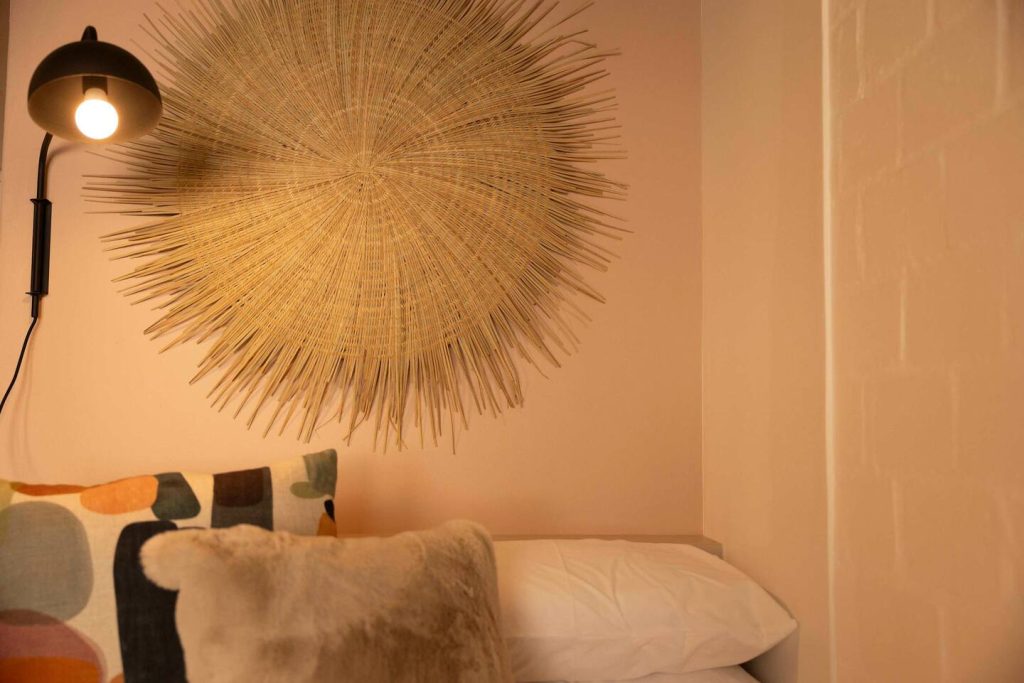 1cf5c227-95a8-42f0-9a73-12f212d60124-1