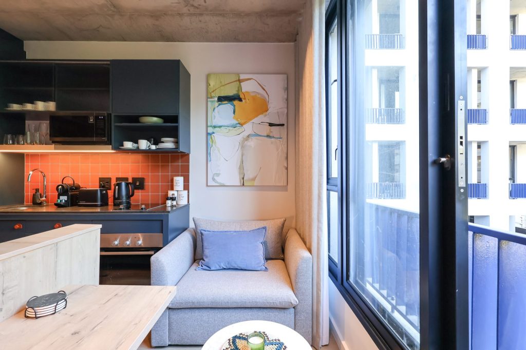 1fa496c3-d613-4f24-a024-a845ed5a8d90-1