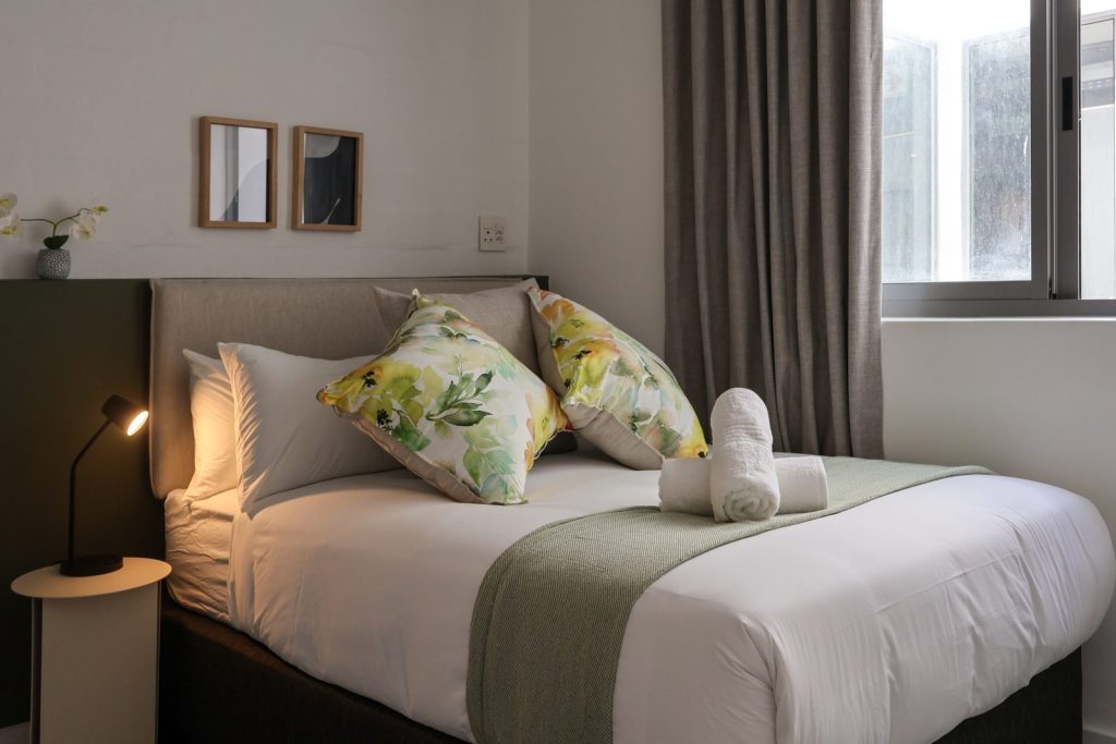 20b4b2d7-842d-459c-97f1-daea43ce0029-1