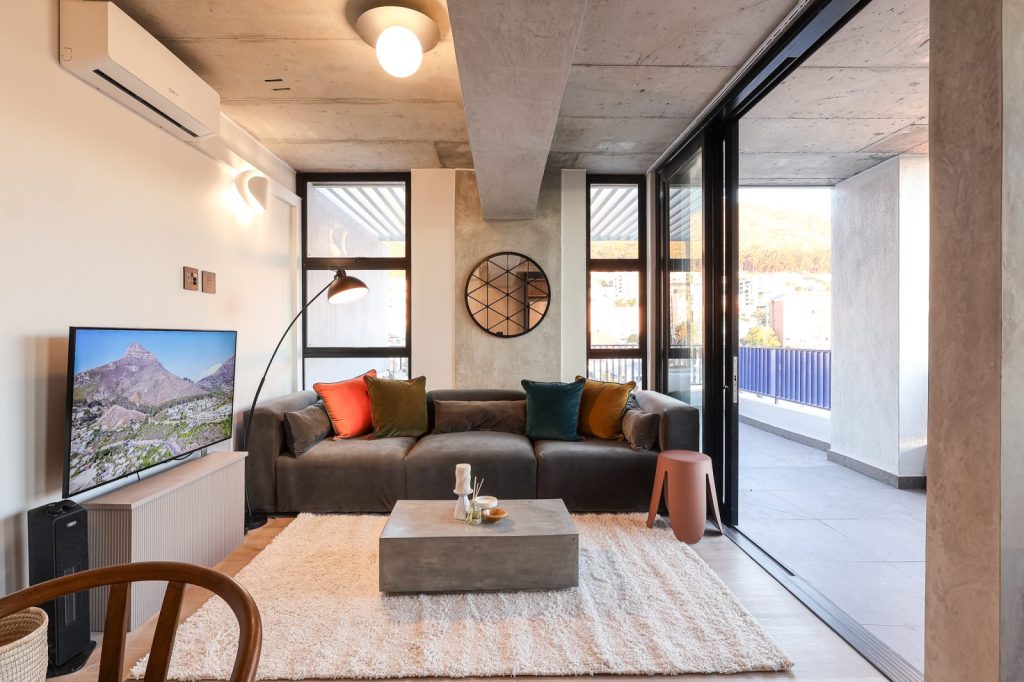 217ee4be-f4c3-49f7-8484-f766ec75c2eb-1