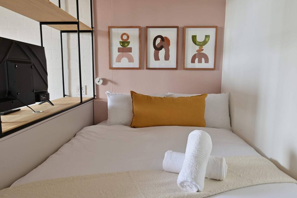 21cb02a1-4bcb-4850-a170-b3e07b675450-1