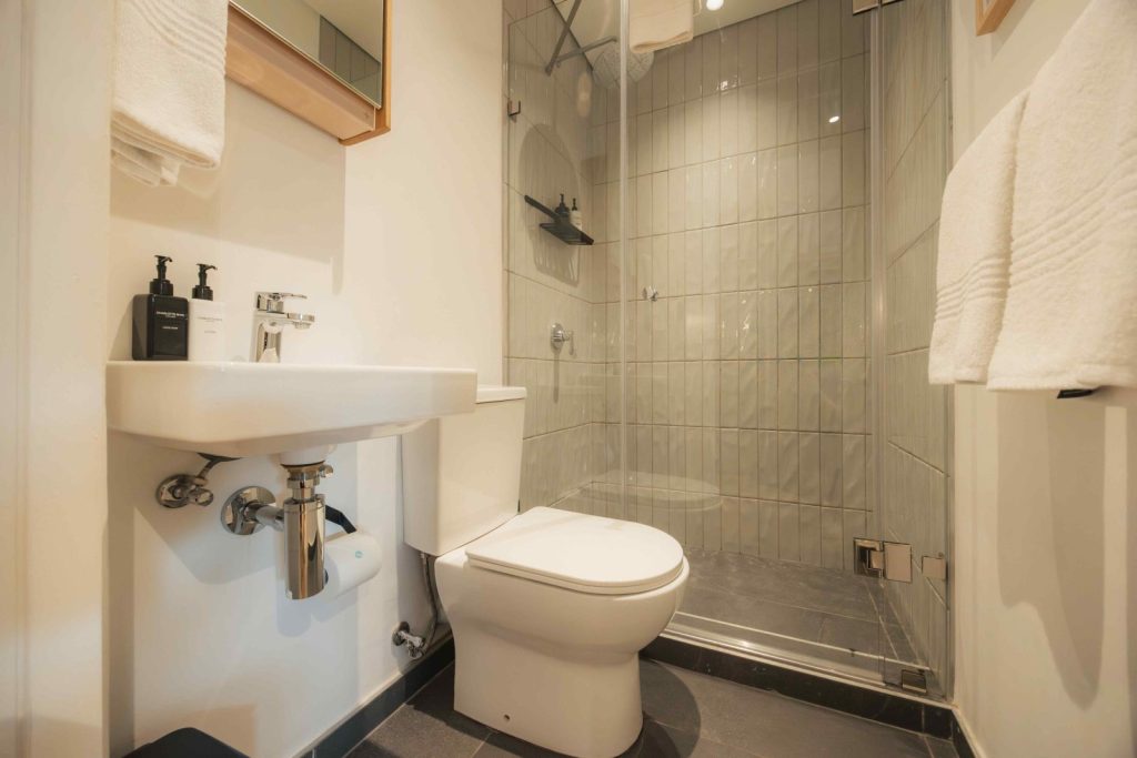 28bf5a0b-f99d-484f-af4c-238dc2df151a