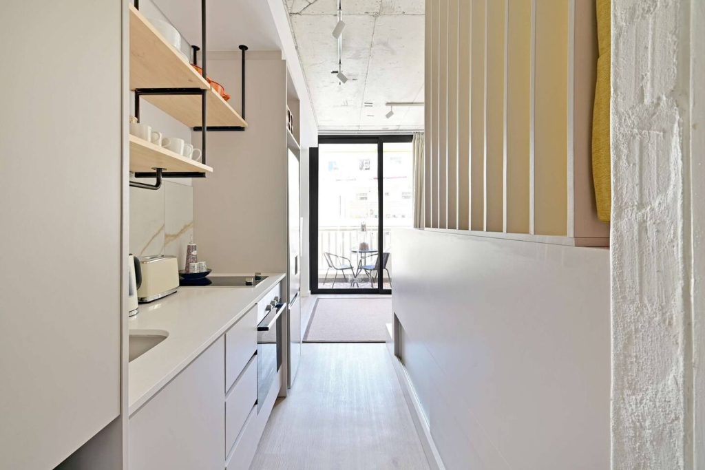 2bf355fc-63a9-4dba-a856-c1234253989a-1