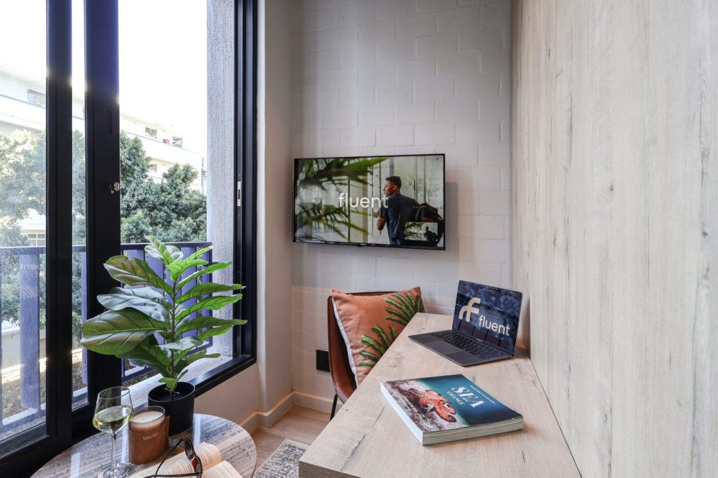 2f1d8d9b-a9d0-44ab-bbb7-30cae59cd8c7-1