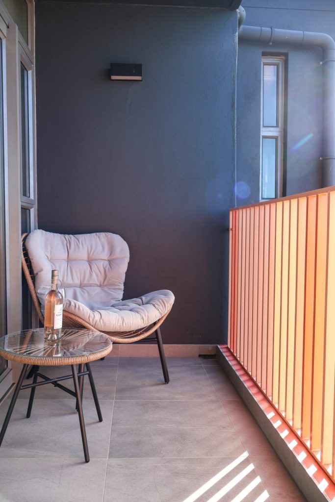 3313d1e9-10b8-417d-bc6e-a4f5aa8350d1-1