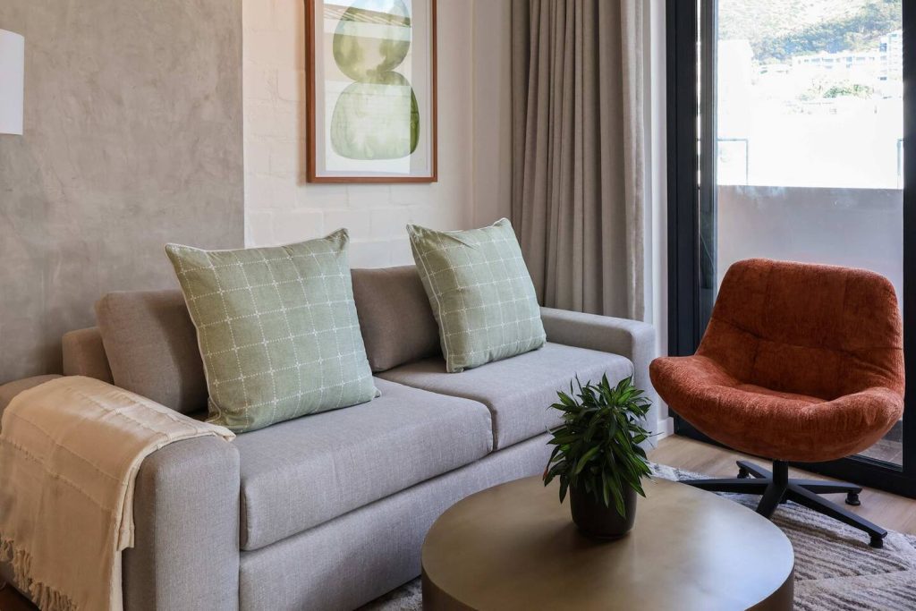 356f4e59-56e1-49da-802e-589d47624297-1