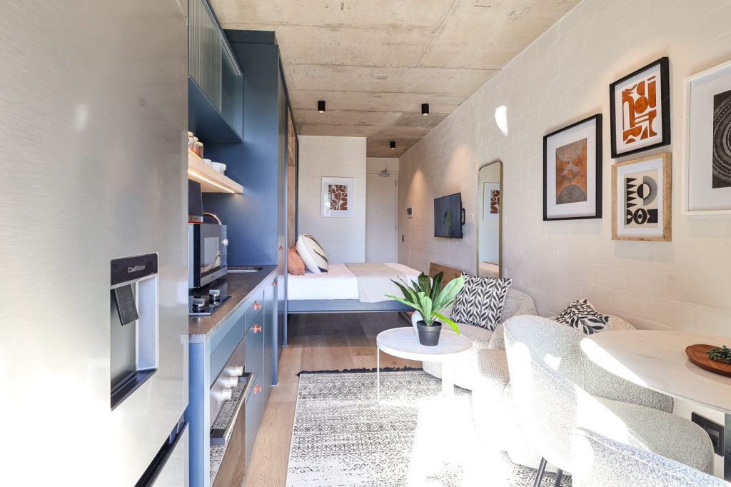 364d72a7-f567-4248-b18a-45faf57ce9b7-1