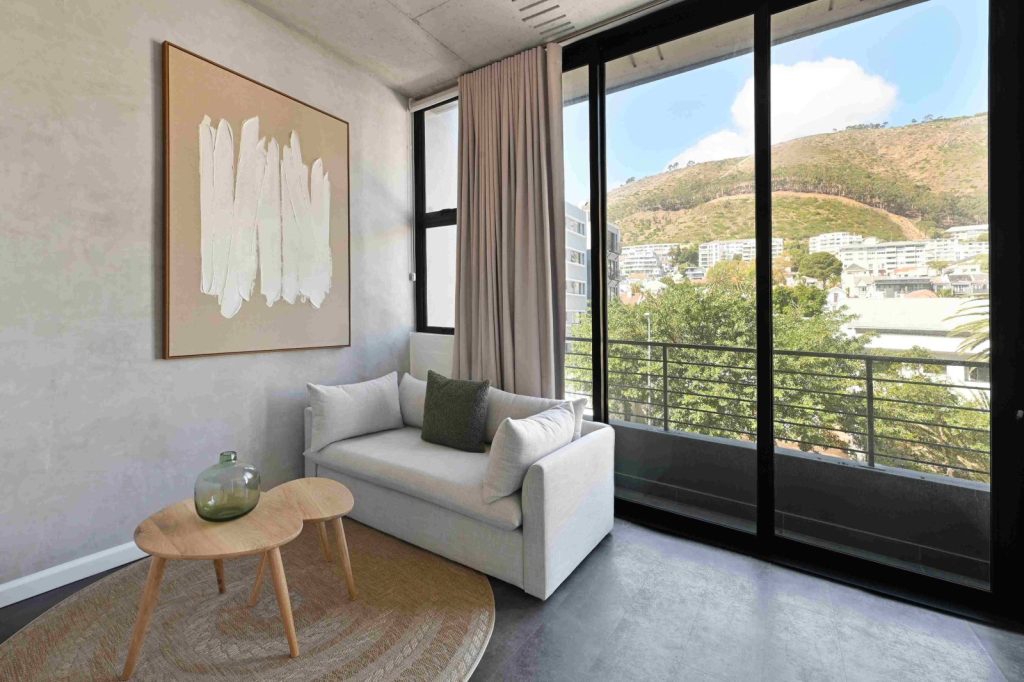 36557111-20c7-4173-8ff3-f9bb0324f4a1-1