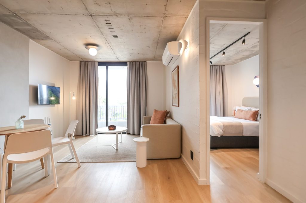 3bce8bae-b4da-40e0-9849-12910ced6244-1