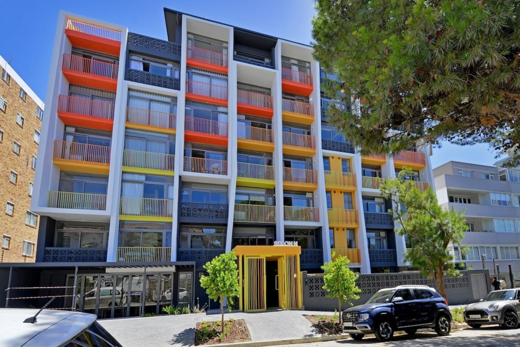 3be74000-eb0a-46b5-931e-4e0cd764d159-1