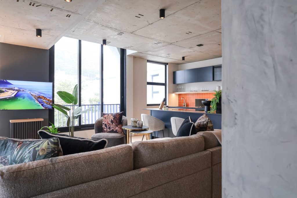 3f13eb57-0fd3-4196-8a87-a696df7489ca