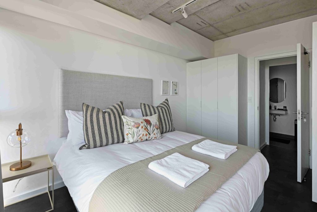 4911837a-de32-4391-aed2-d3ae68c084cb-1