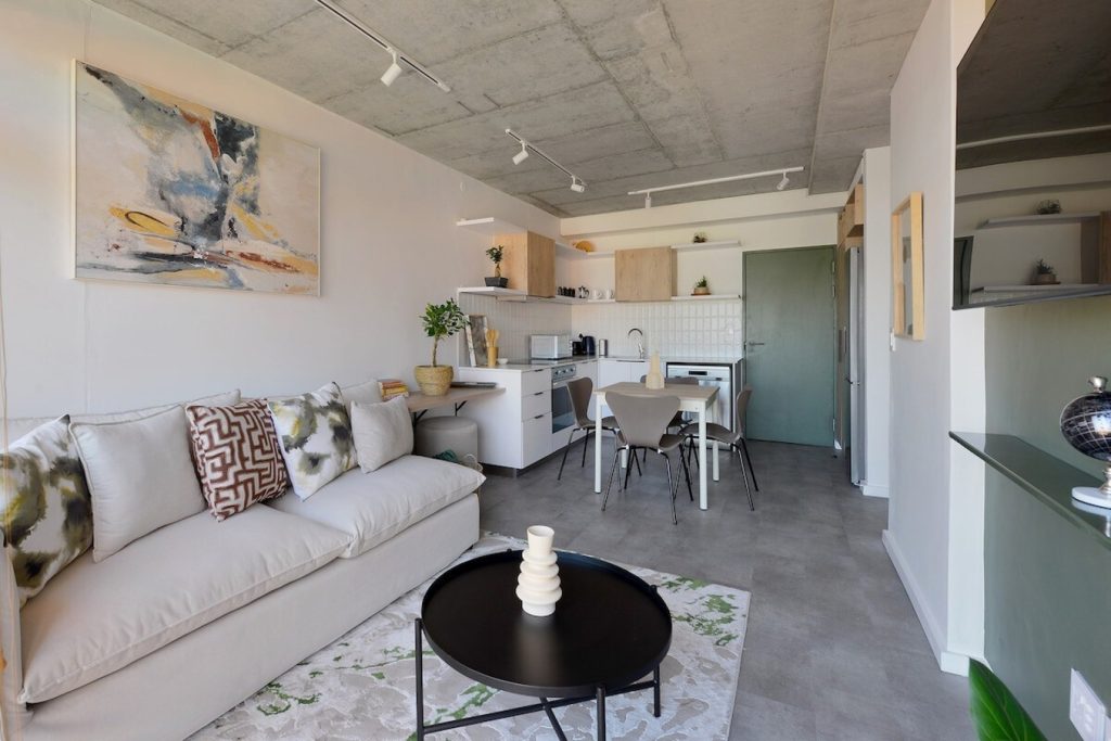 492e4bf1-d71a-4410-a0cf-97886f5fbdf7-1