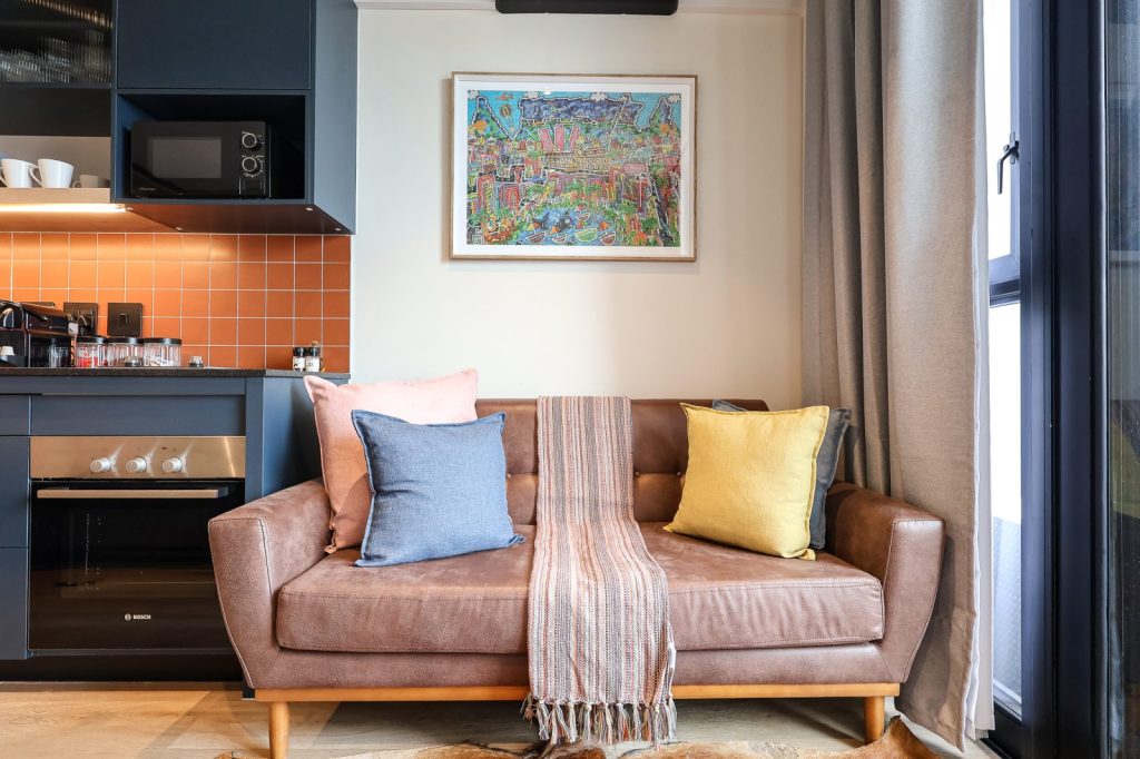 4b989a96-1554-42f5-bb26-5ddbde35e715