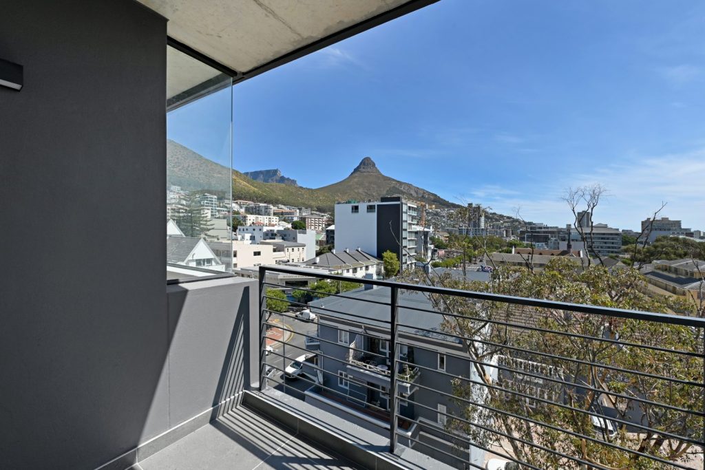 4c338caf-b75c-42af-9bed-79fd86e753d8-1