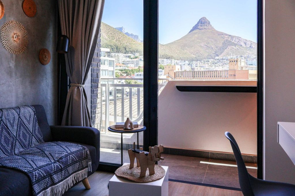 4cdfa25d-11a4-491f-b2f1-52d7593cf026-1