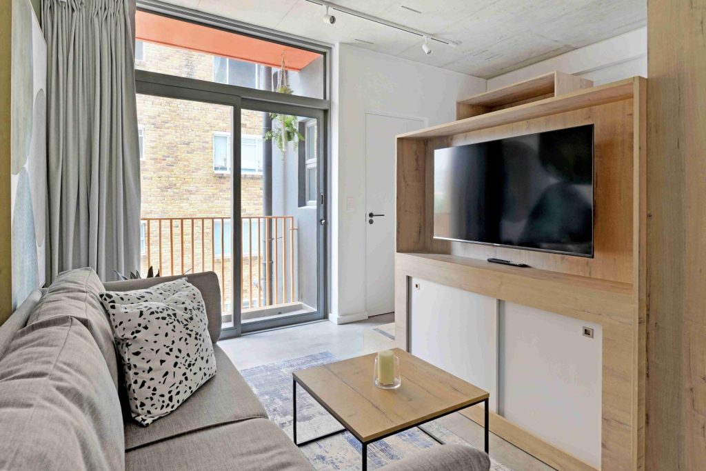 535c2030-8300-4578-9e34-1435ee83fb0f-1