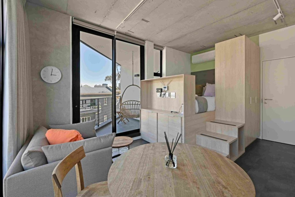 543f7061-63ab-44a9-9c7b-37303132b927-1