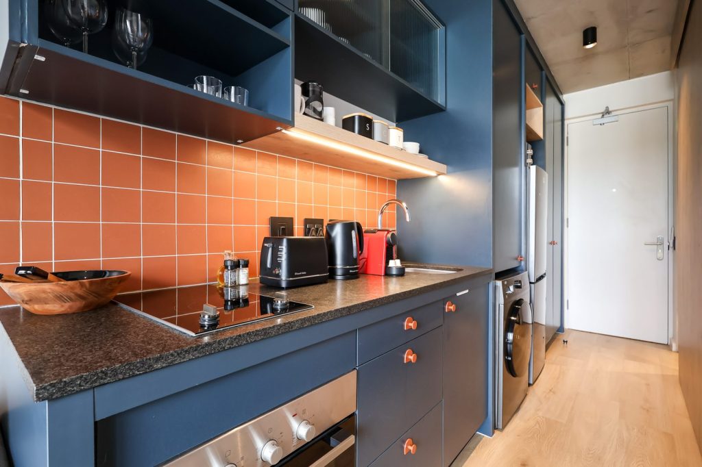 547671e6-a4ad-4e70-9e51-c41dd7fb267b-1