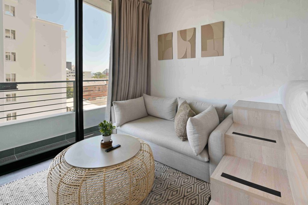 562a9693-18f0-4e95-aaa4-12620f98f10c-1