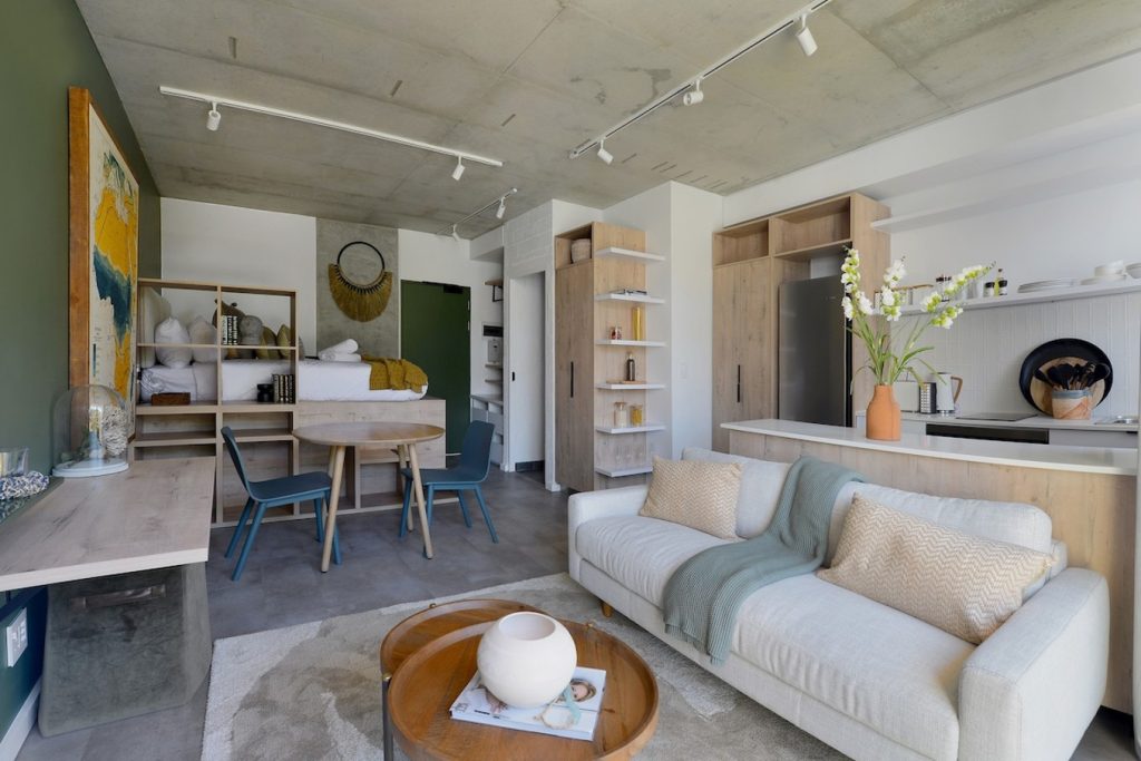 57053e4e-bc1e-4aee-bff4-81046f2f7ffc-1