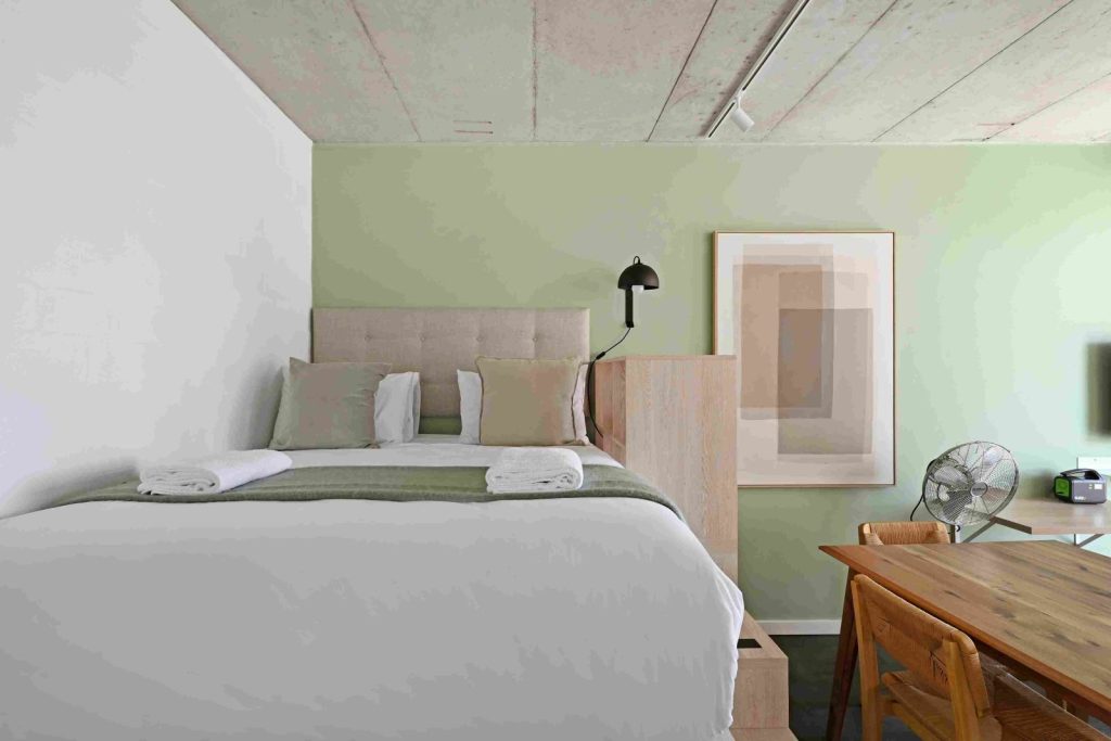 57f7f575-7040-4fc3-abc3-d20819da00a5-1