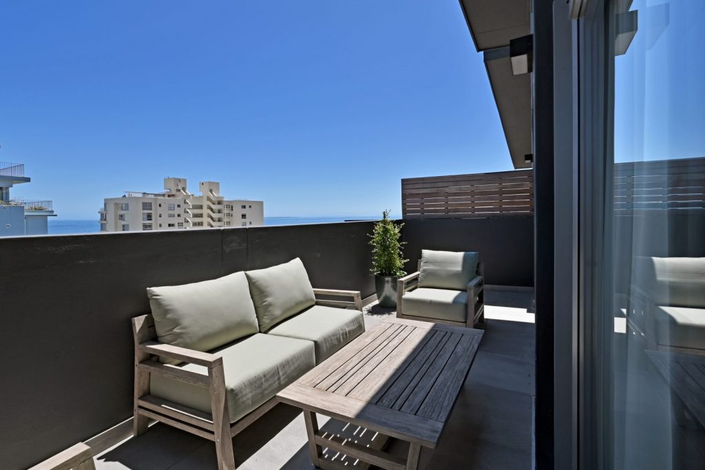 5a4e48c5-68f6-4c5b-b8aa-9e838f9d8461-1