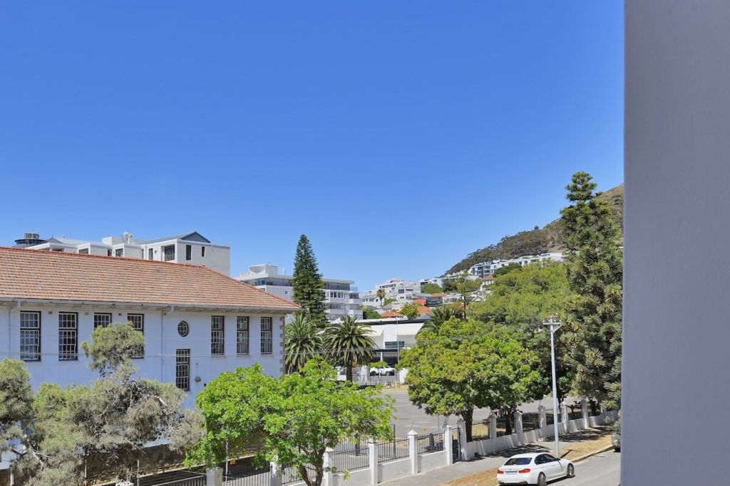 5ab059d4-aad7-4213-860c-c2ce7b326e11-1