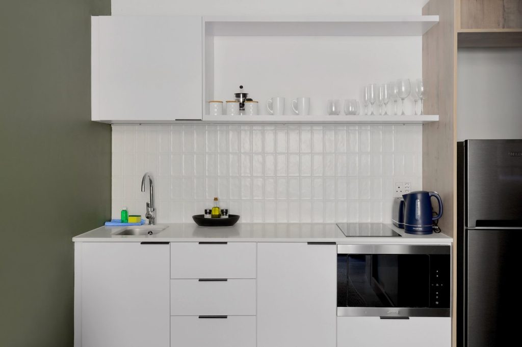 6199e700-3f8f-421e-9473-7dd0c15ee45f-1