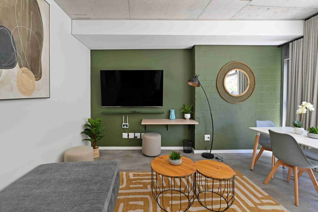 63fb39b2-71e5-4680-a5a8-2c60db78b02a-1