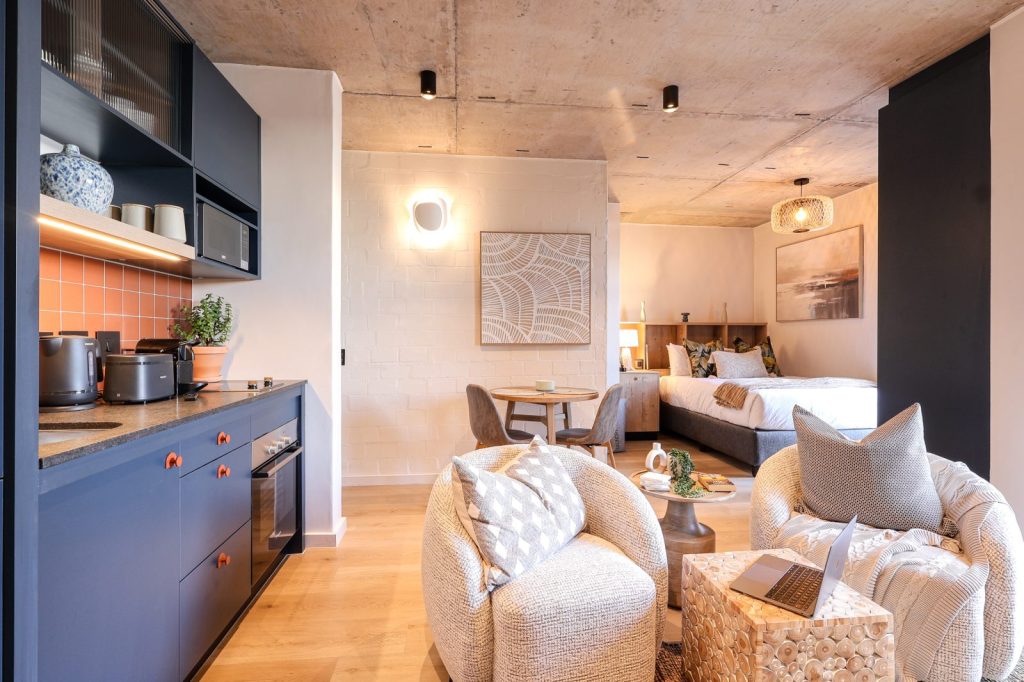 687145ef-28ab-4eed-b6ce-acc095824790-1