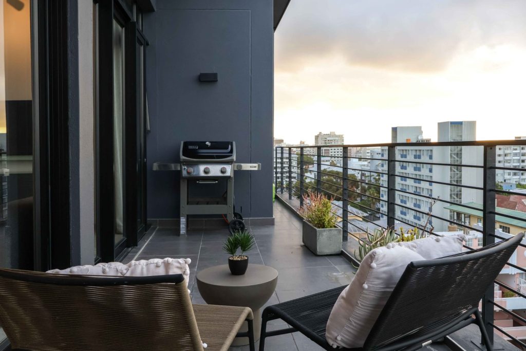 6bae745a-c907-49af-a0ba-de2b5c1b3bb7-1