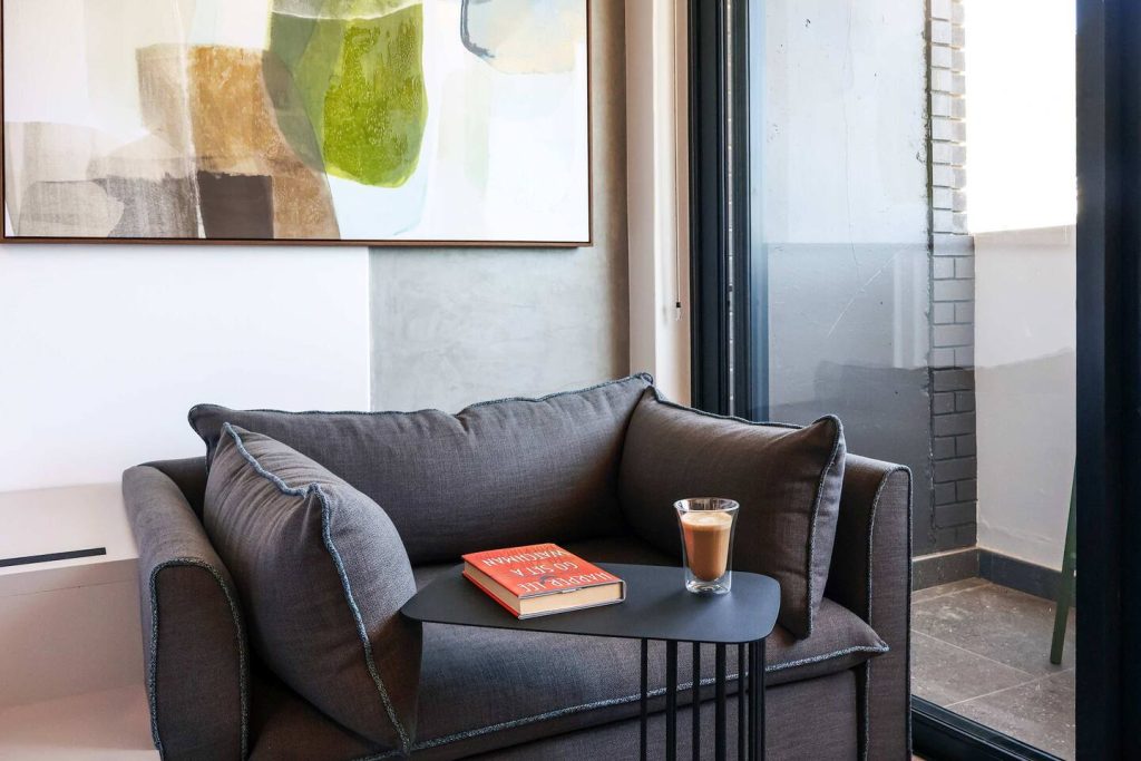 7262a562-f989-48ca-b4c4-8dfbd3e994ab-1