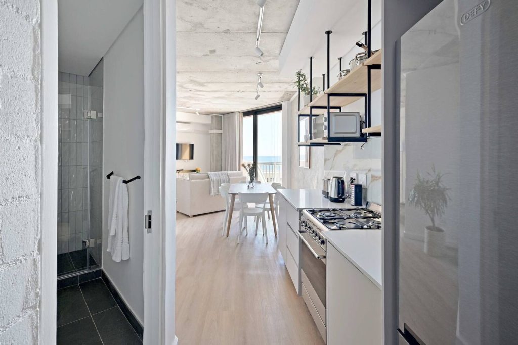 7ea1607d-e564-4a79-b6e1-167fb18f69fc-1