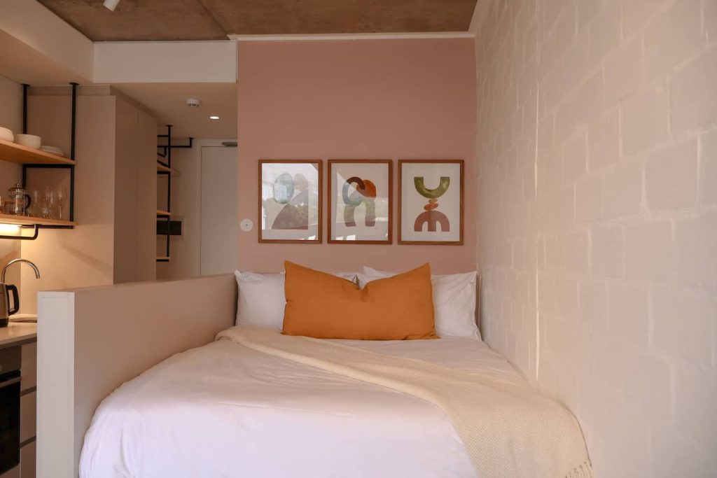 820715fb-b556-4d2f-a914-5e7ae2528a62-1