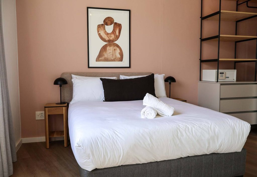 851f0cdd-275f-4f46-8e4a-d42ef1ebbd29-1