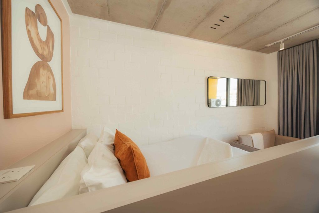 863b0528-71f0-4ae8-8b65-78ffc63ca07e