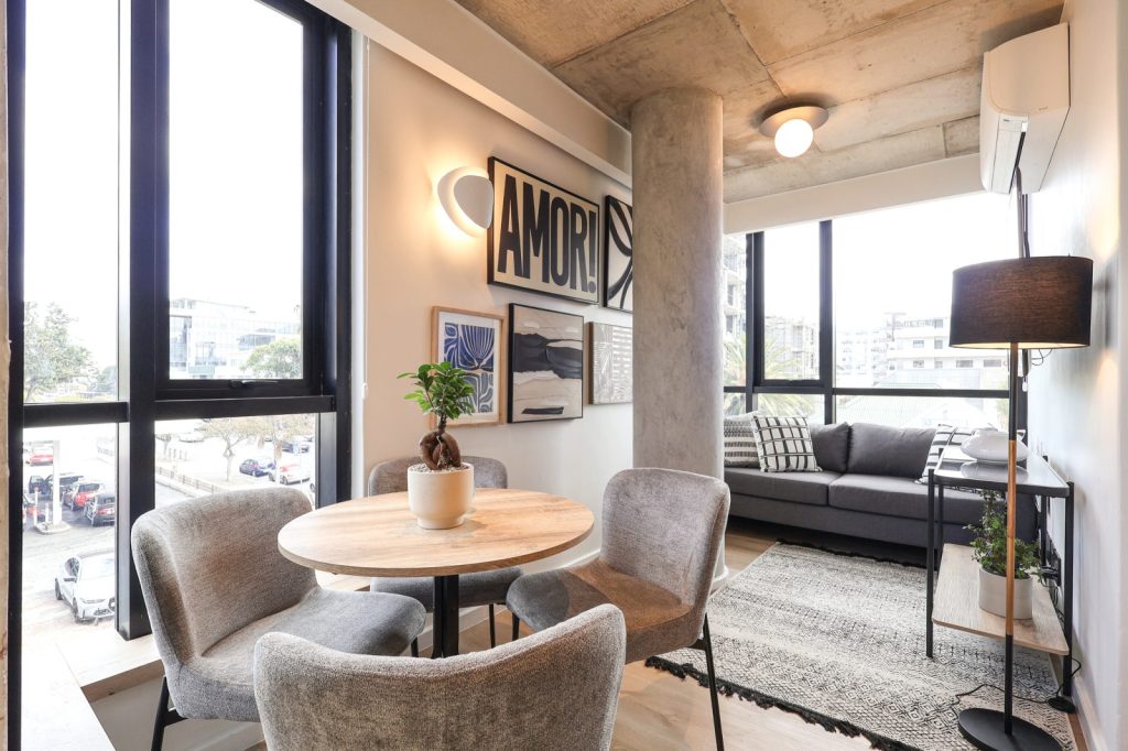 87177c04-bc38-40db-ae05-4180fd73f6ef-1